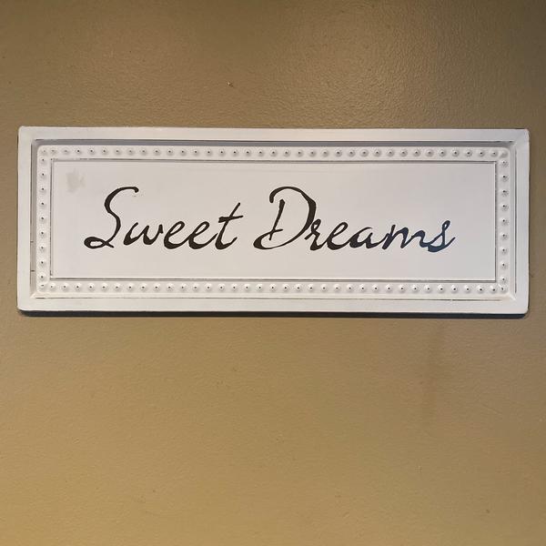 Sweet Dreams Sign