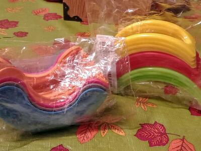 4pc silicone hamburger holders & 12pc taco stands