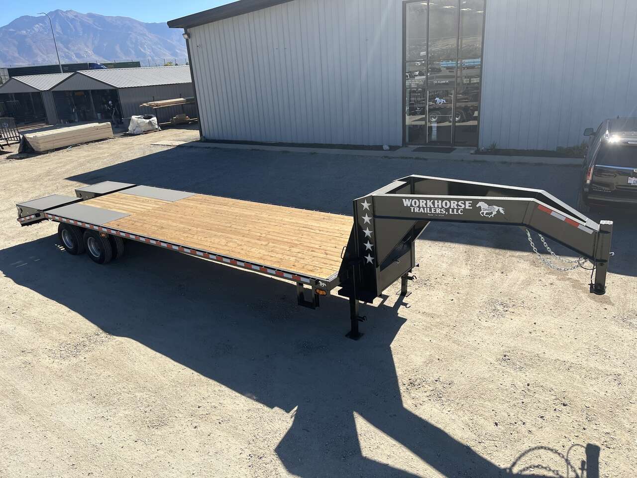 **Workhorse Trailer-20'+5' Gooseneck 24,000K GVWR**