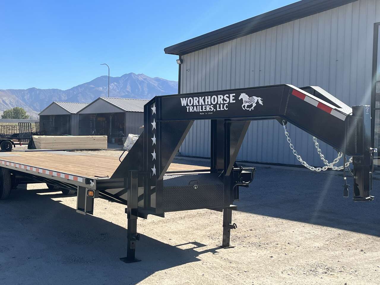 **Workhorse Trailer-30' Gooseneck 24,000K GVWR**