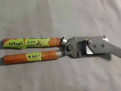 Lee brand mould handle