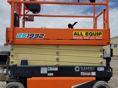 19' Electric Scissor Lift Rentals Indoor / Outdoor