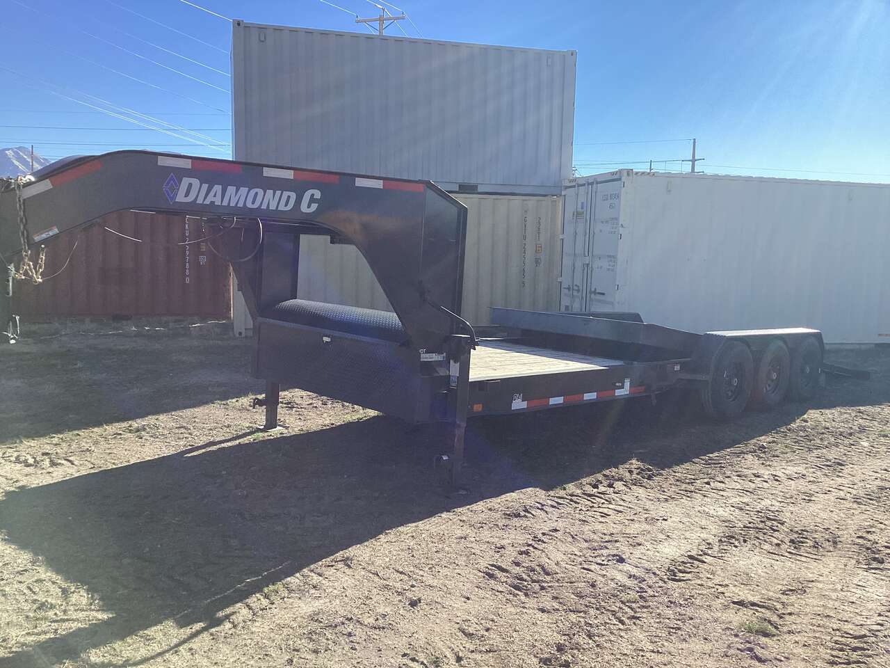 2021 7'X26' Diamond C Gooseneck Tilt Deck 24k Trailer