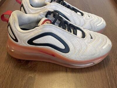 Nike AirMax 720 W Size 8