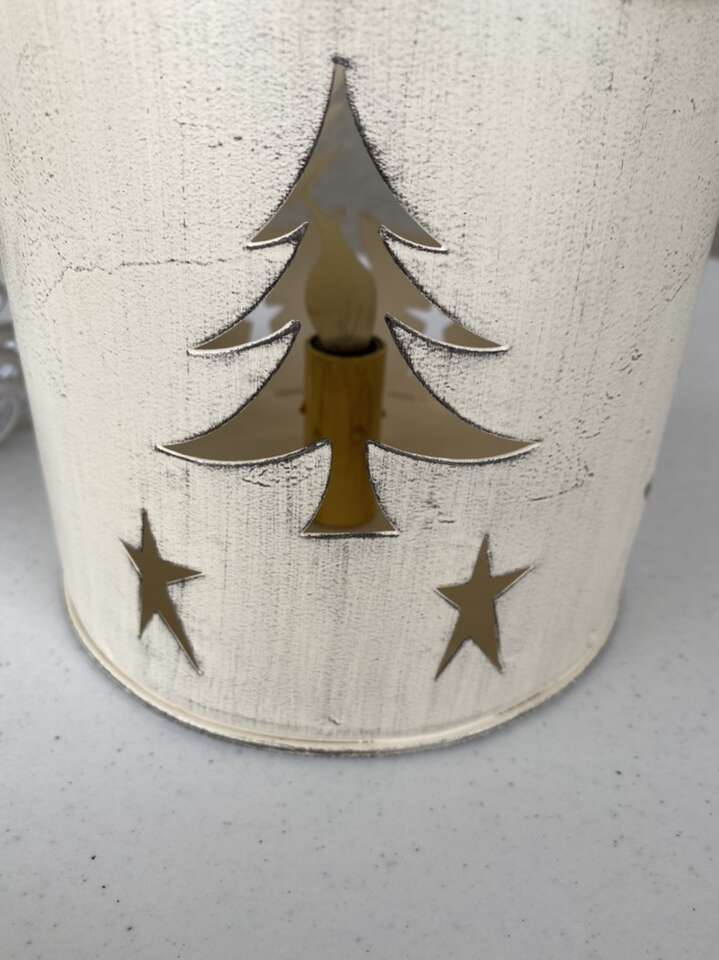 Country Style Tree Light $5