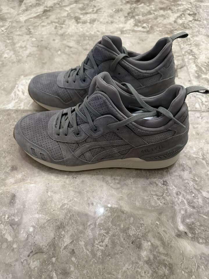 ASICS Gel-Lyte MT Men’s Sz 10 Grey NIB $40