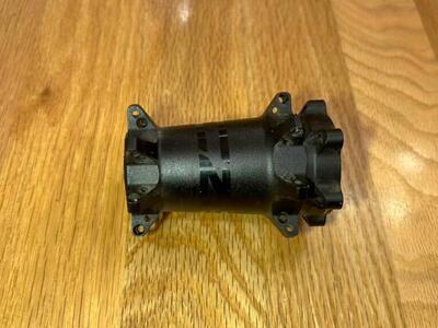 Cannondale CZERO Lefty Front Hub 28 Hole