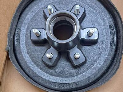 lippert 814211 trailer 12" hub assembly 6,000 lbs