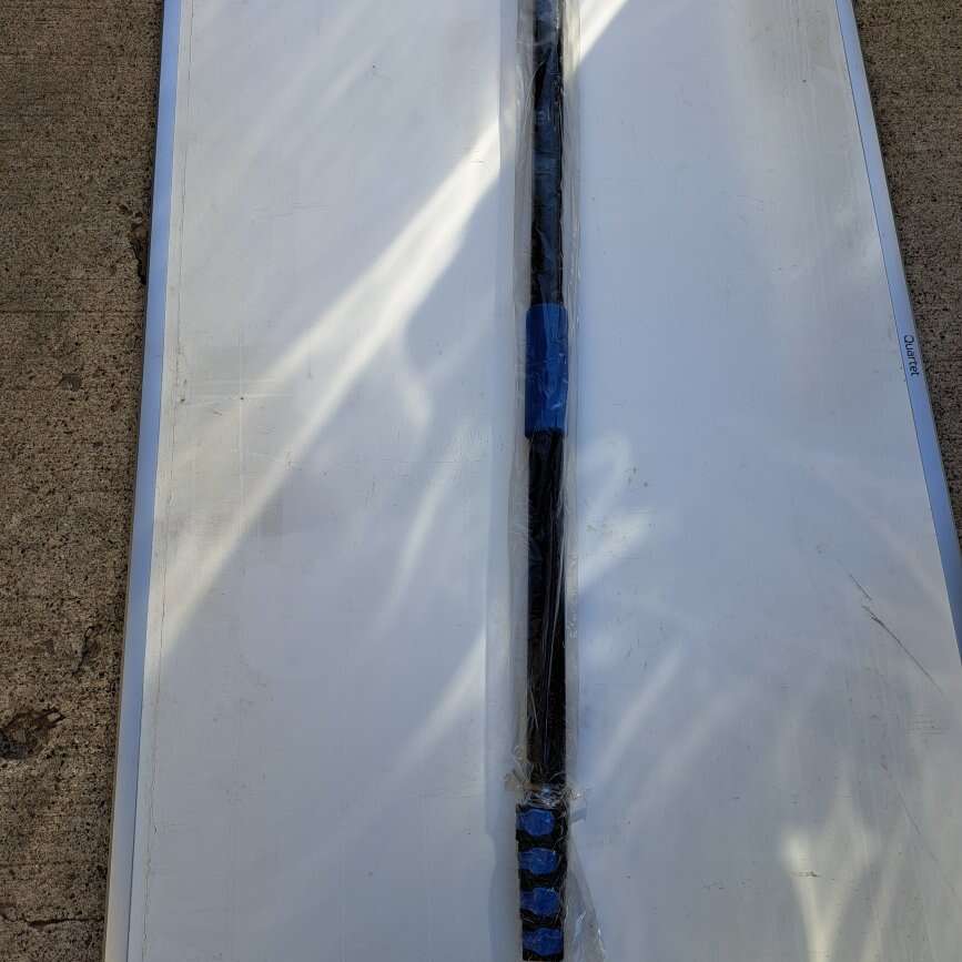 extension pole 7-19 ft  twist inum