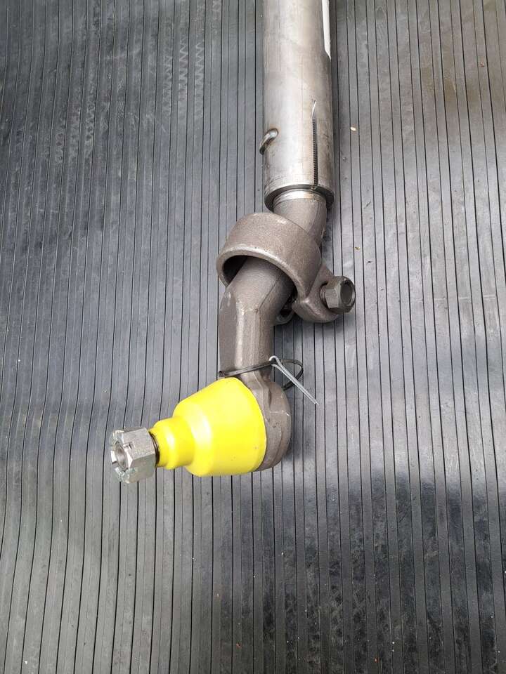 NAVISTAR Front Axle- the rod end assembly R230582