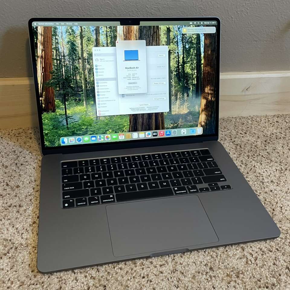 2024 MacBook Air M3 15in 256GB 8GB