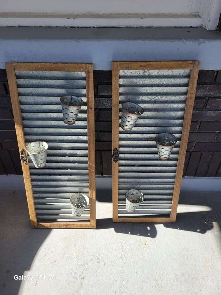 Planter boards decor