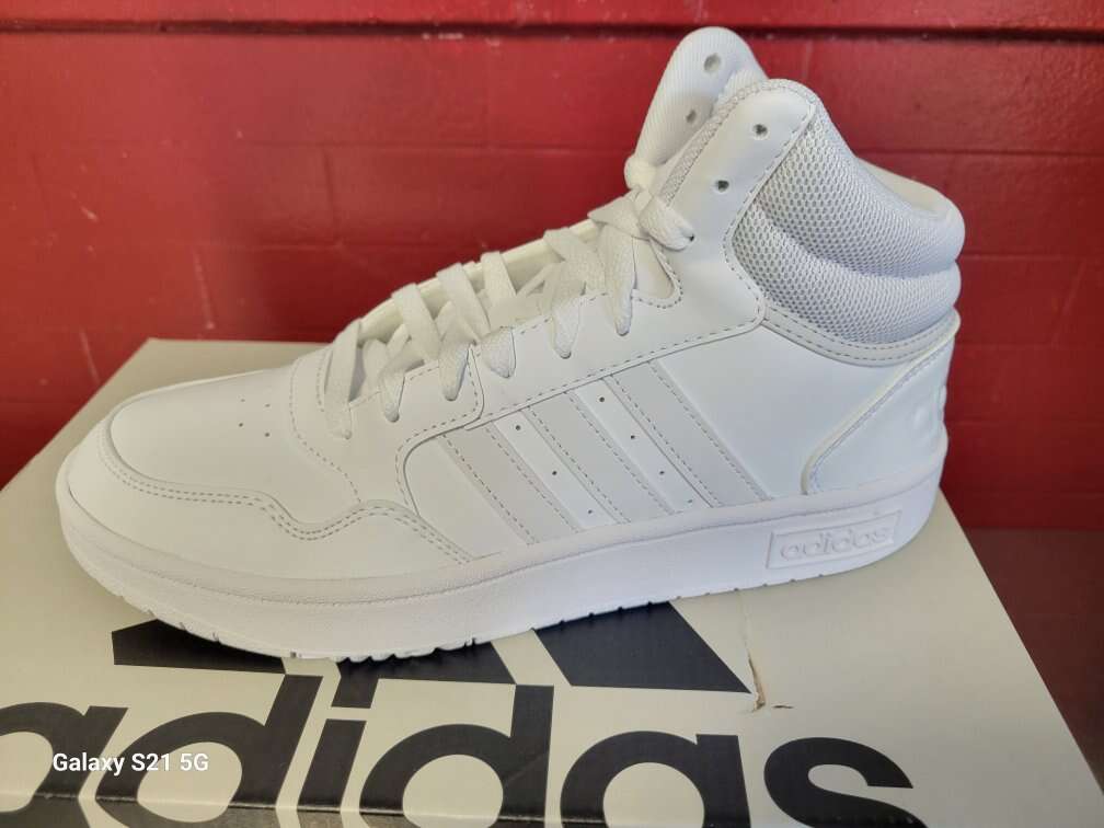 Adidas Womens 7.5, 8, 8.5 and 9.5