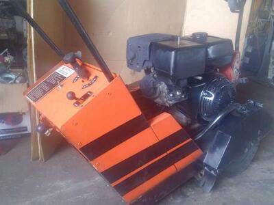 Diamond core cut floor saw