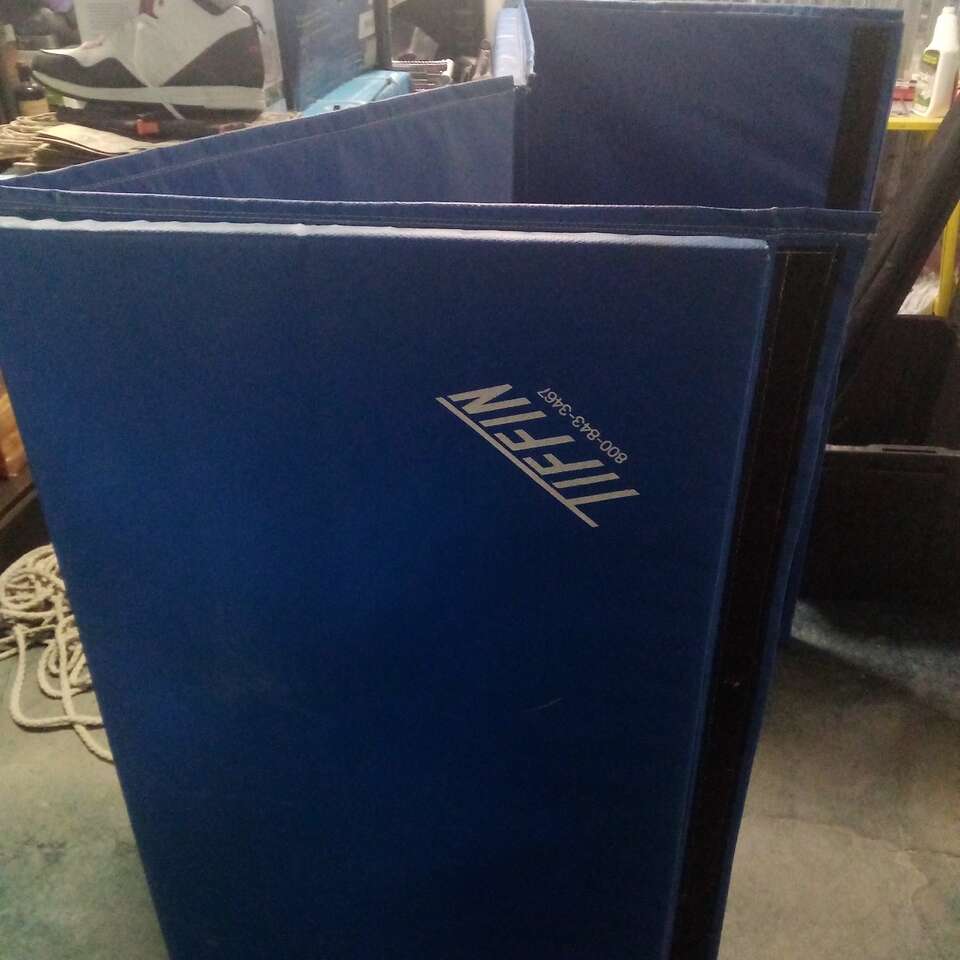 Gymnastic floor mats