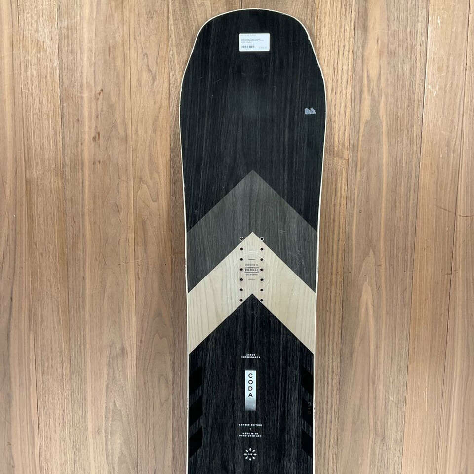 2023 Arbor Coda Camber Snowboard Winter Sports