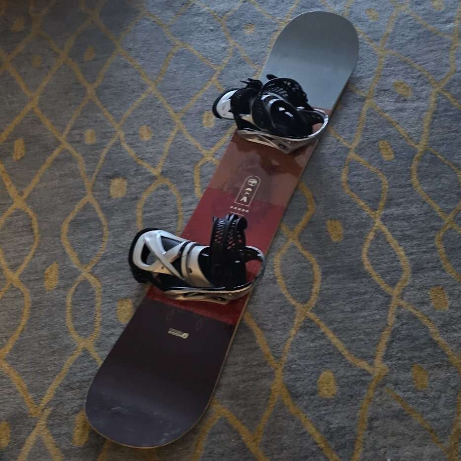 2018 Arbor Candence 147 snowboard & Burton Lexa