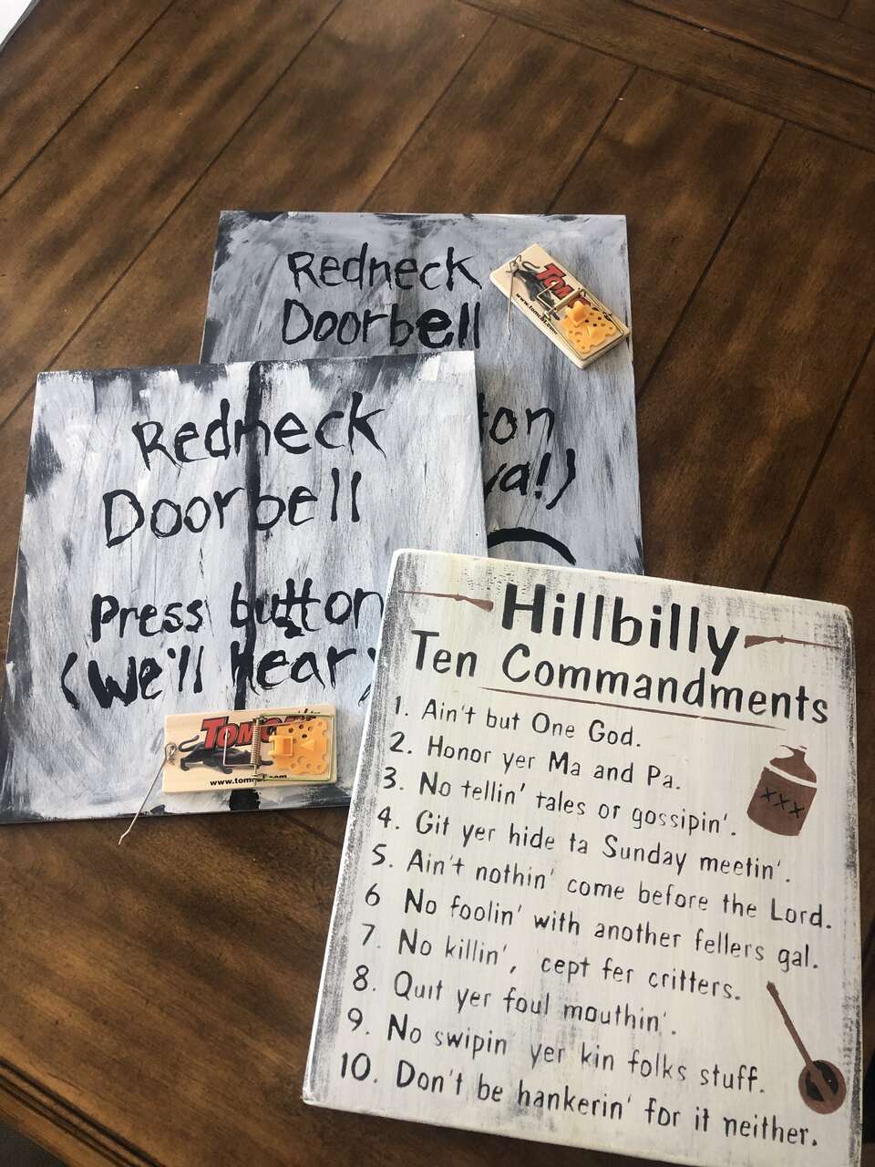 Redneck/ Hillbilly decor