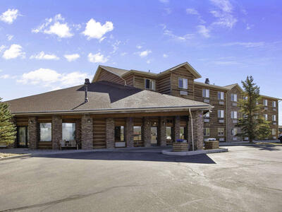 82 Key Hotel with Extended Stays and Restaurant Lease For Sale