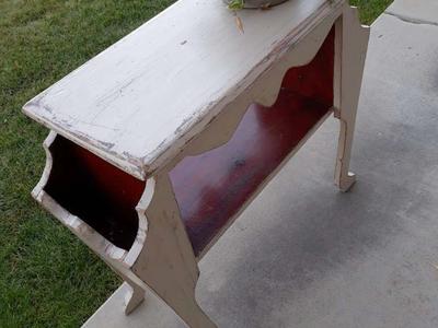 Antique Distress Painted 2 Tier Accent Table