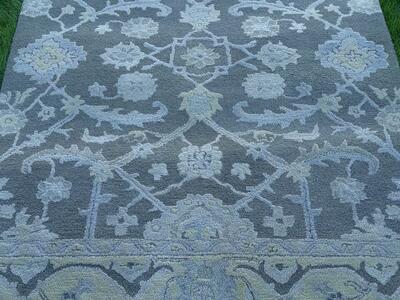 Pottery Barn 5 'x 8' wool rug