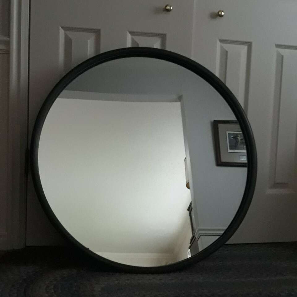 32" Round Mirror