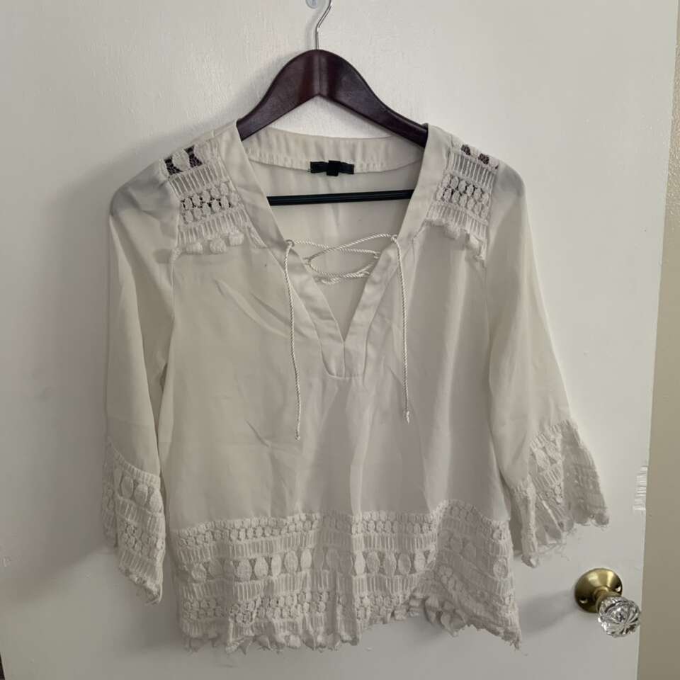 Beautiful White Lace Blouse Size M