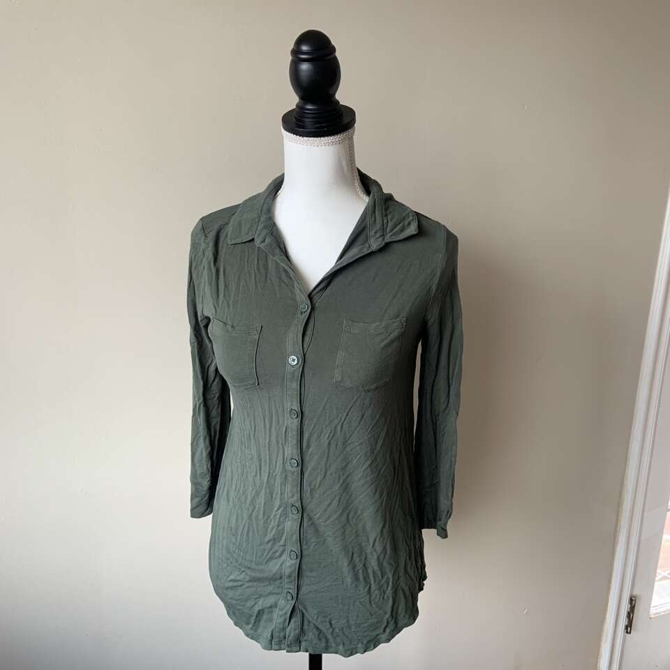 Merona Army Green 3/4 Length Button Shirt Size S