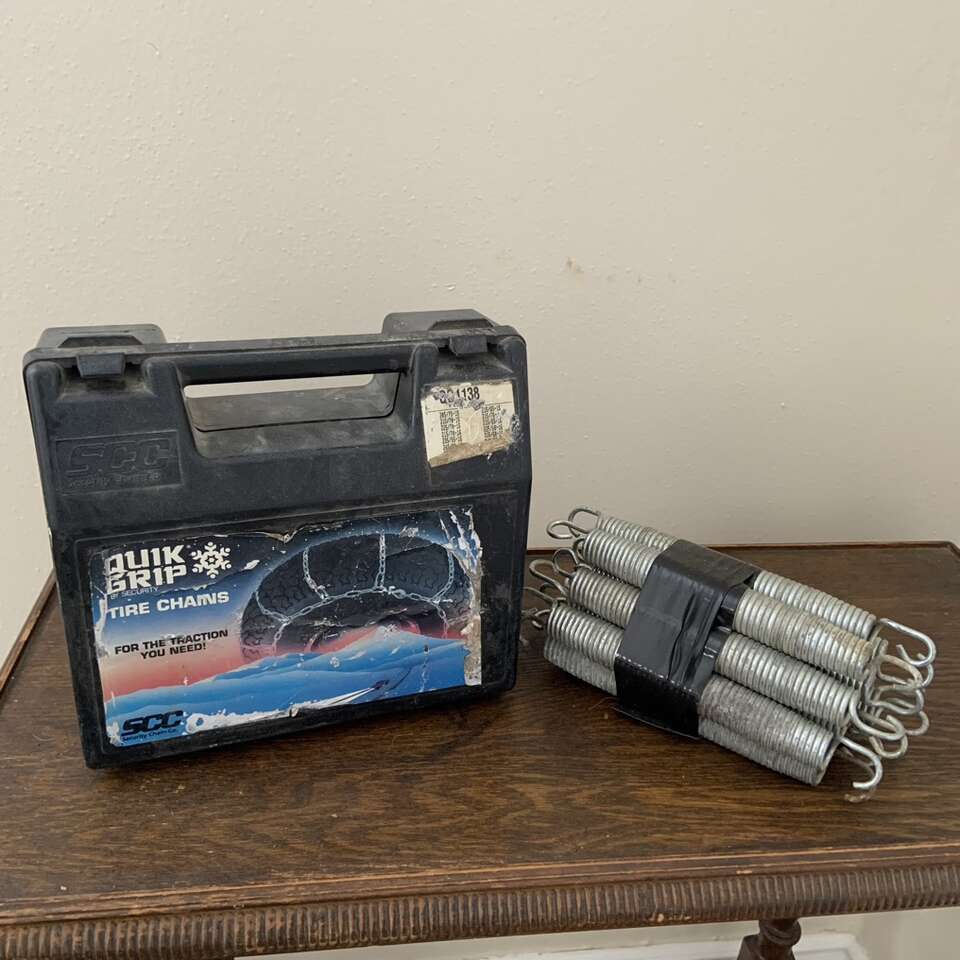 Quick Grip Tire Chains QG 1138 for pick up trucks