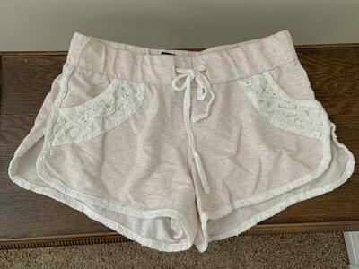 Rue 21 Lace Applique Khaki Shorts Size S