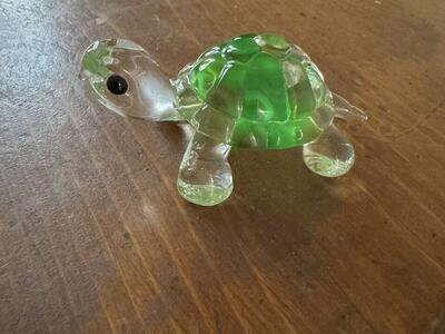 Green Sea Turtle Small Glass Figurine missing eye