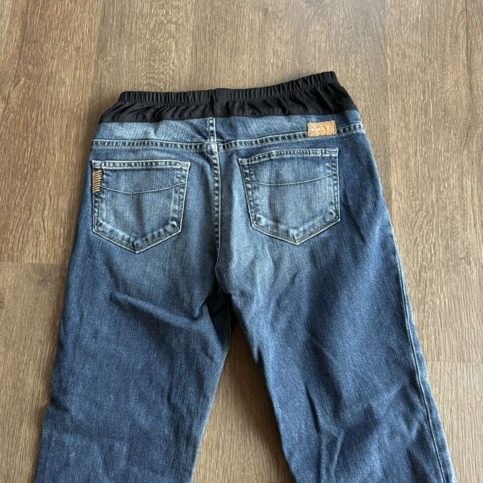 Paige Maternity Denim Capris Size 29 inseam 24”