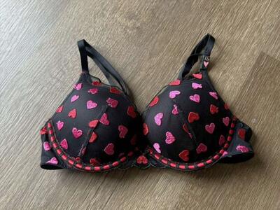 Victoria’s Secret Dream Angel Black PinK Red Heart