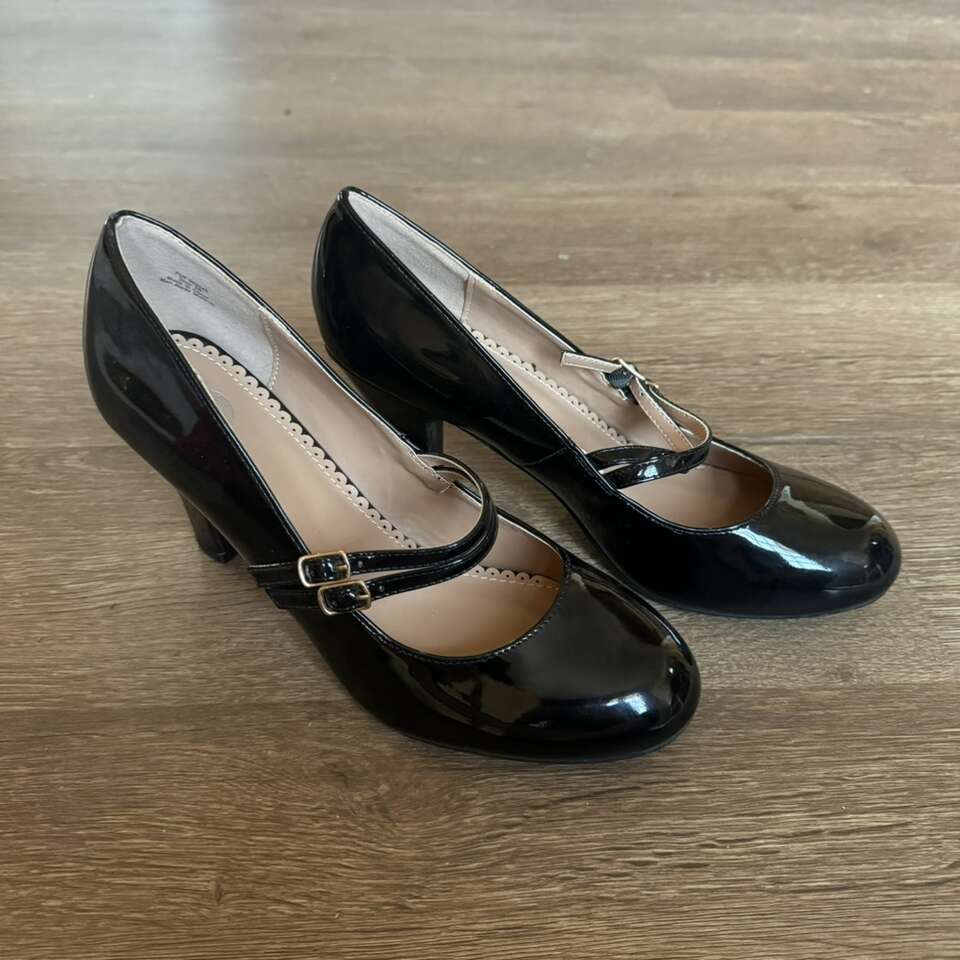 Womens Windy Mary Jane Pumps Closed Round Toe