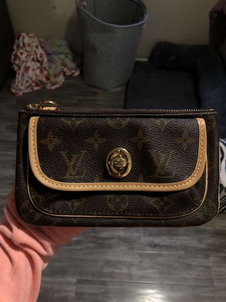 Louis Vuitton Mini Wallet