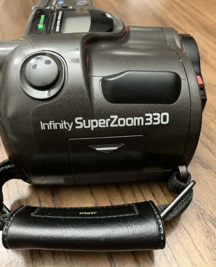 Olympus Infinity Super Zoom 330 Camera