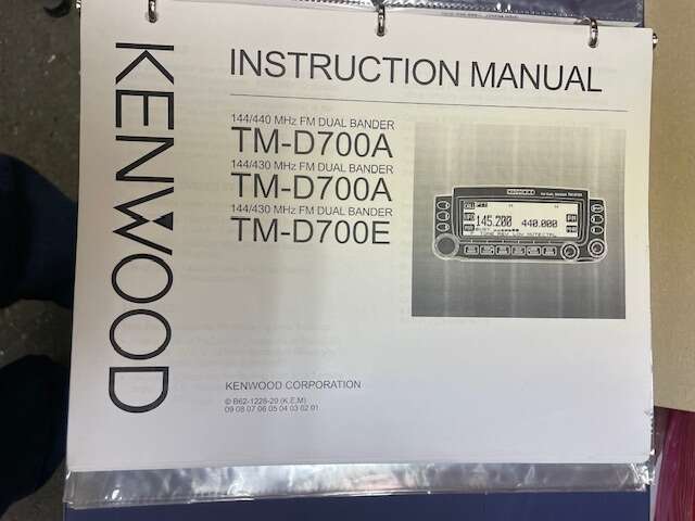 ENLARGED COPY OF MAIN MANUAL FOR TM-D700 MOBILE RADIO