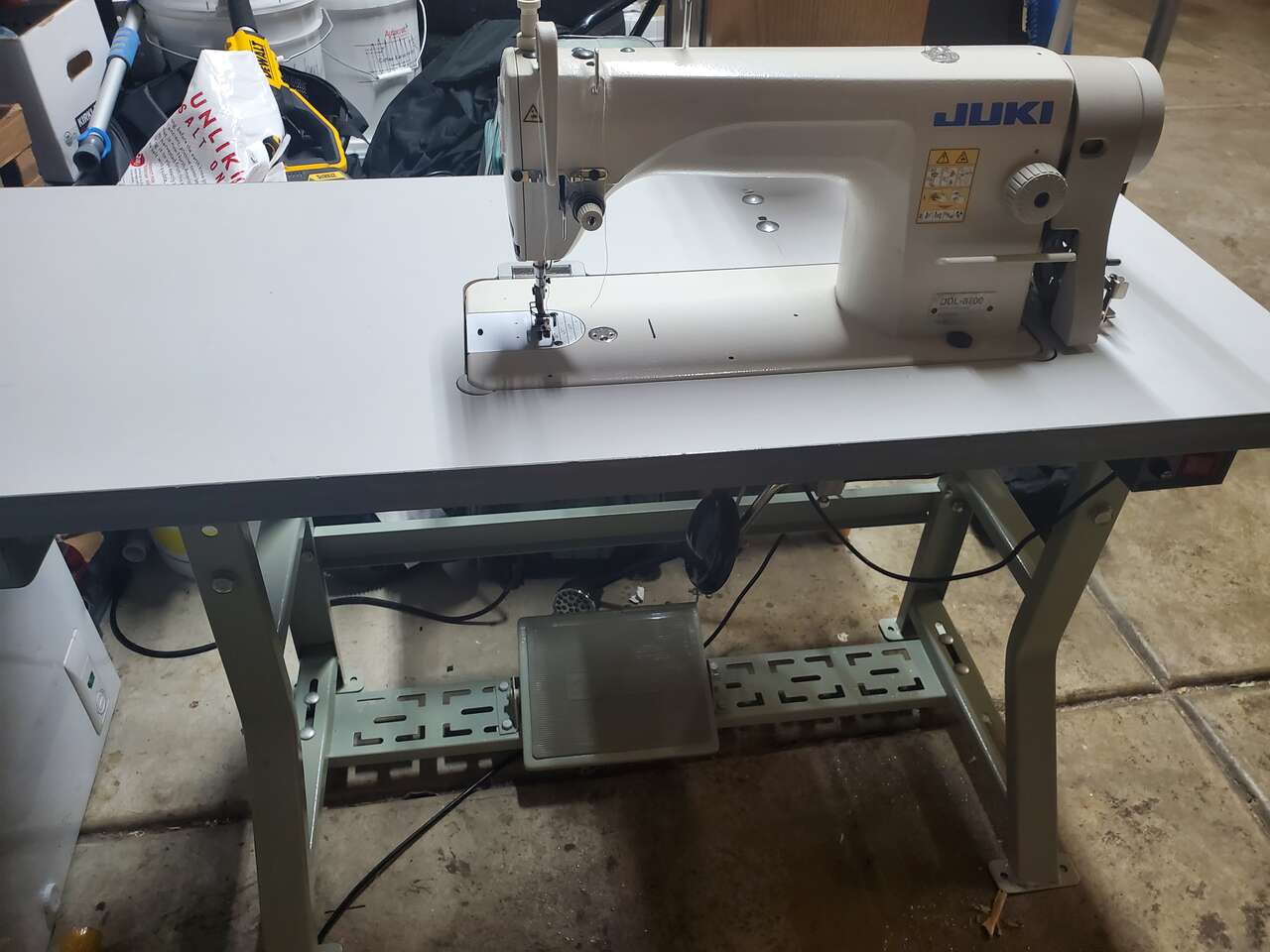 Juki DDL 8700 sewing machine with ta… Appliances