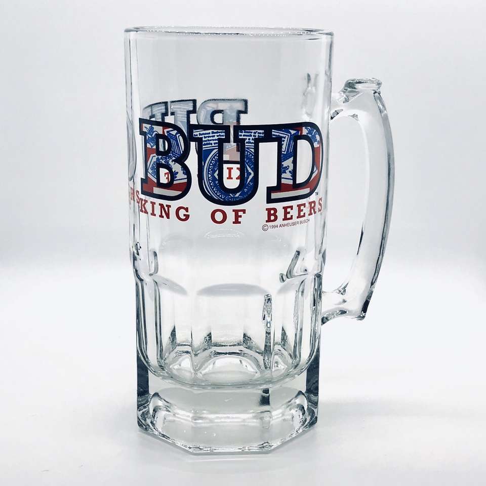 VINTAGE 1994 RED WHITE &amp; BLUE BUDWEISER GLASS MUG