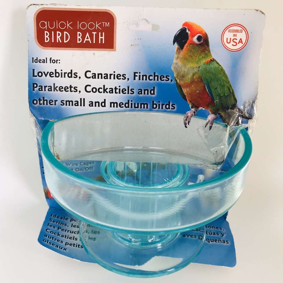 BRAND NEW QUICK LOCK BIRD BATH