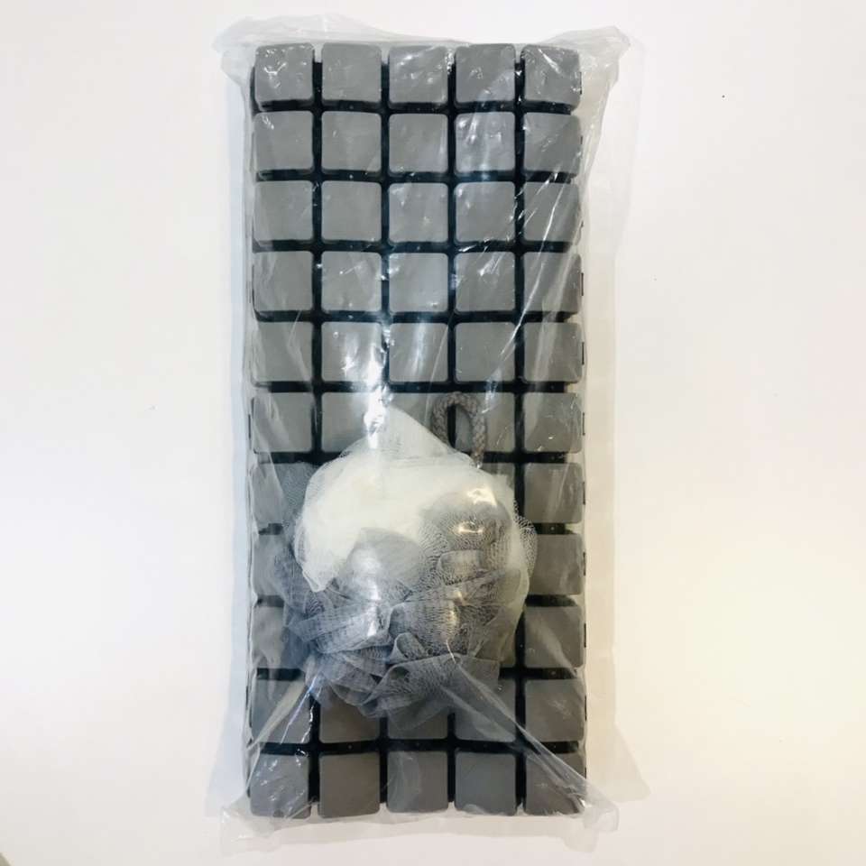 NEW NON SLIP LONG GRAY BATH / SHOWER MAT