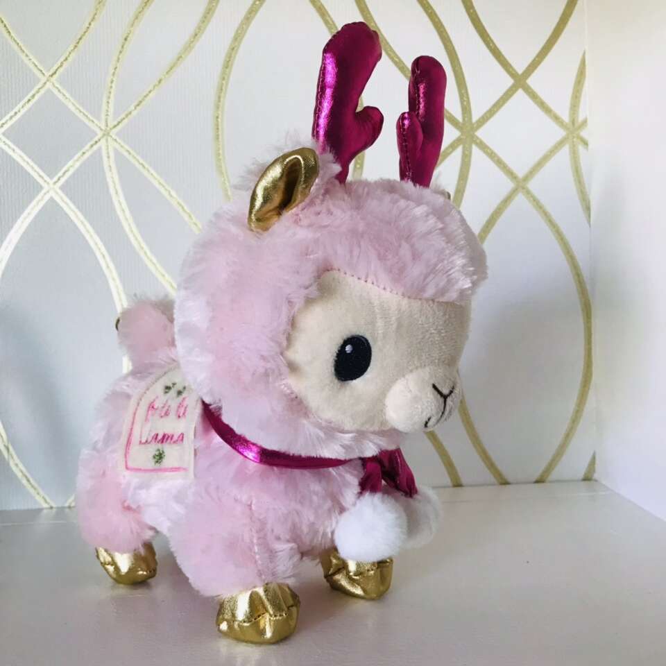 CHRISTMAS ANIMATED SINGING STUFFED ANIMAL LLAMA