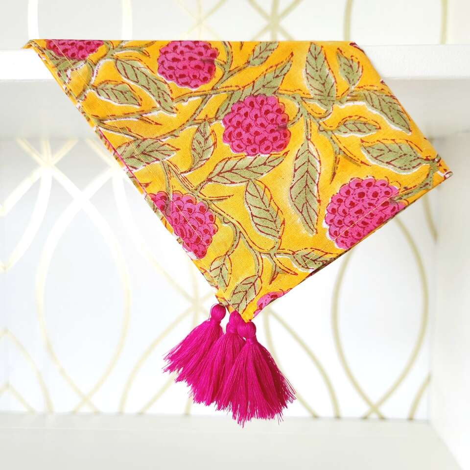 Cloth Napkins W/ Tassels 20" X 20" Qty: 4 ~NEW