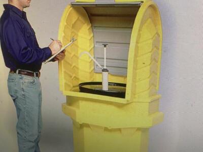 Ultra-Hard Top P1 Spill Pallet® 1 Drum Locking Containment Unit 9641 - with Drain