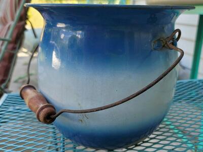 Old bucket, Honeypot