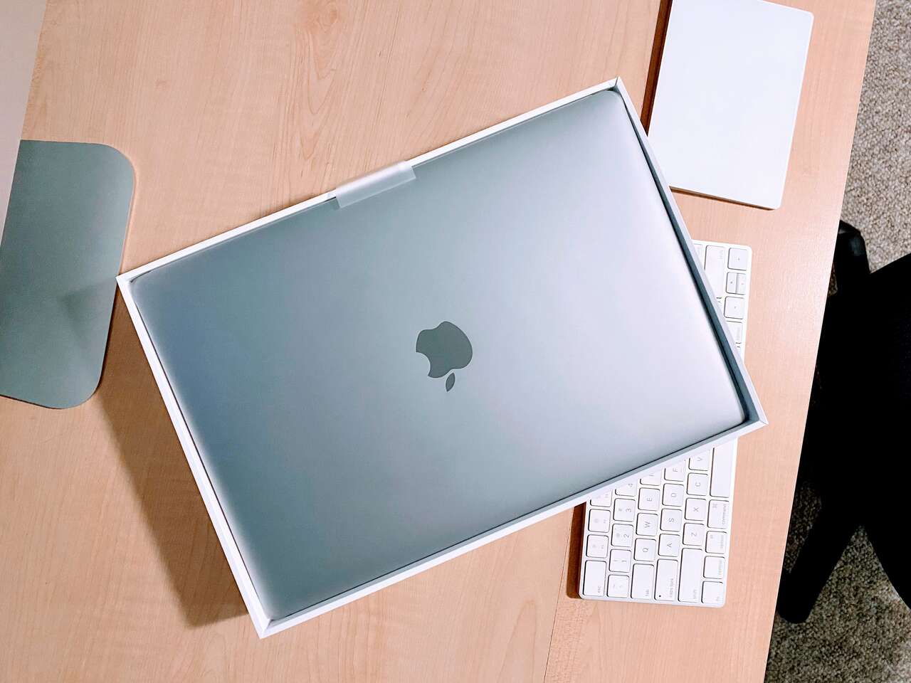 BRAND NEW M1 MacBook Air 16GB RAM (Barely Used)