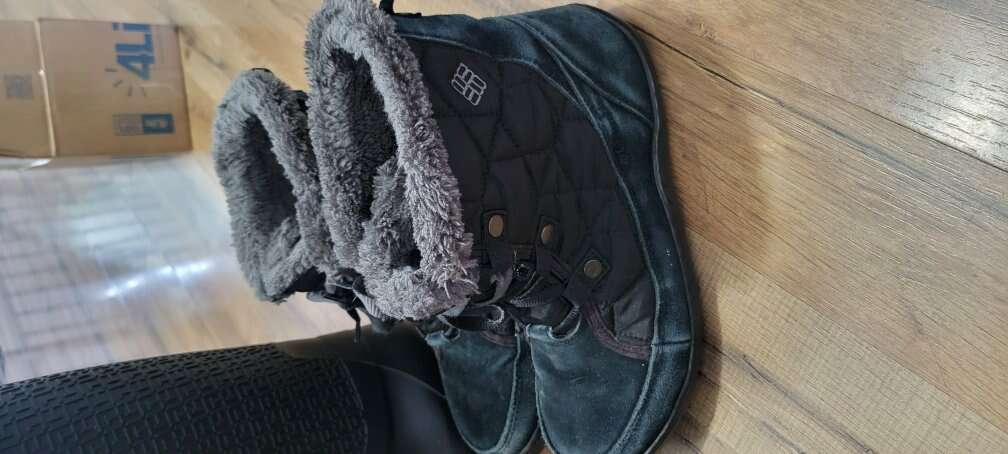 Columbia brand size 7