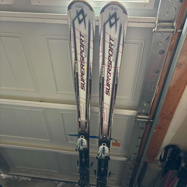 175 Cm Volkl Skis Winter Sports