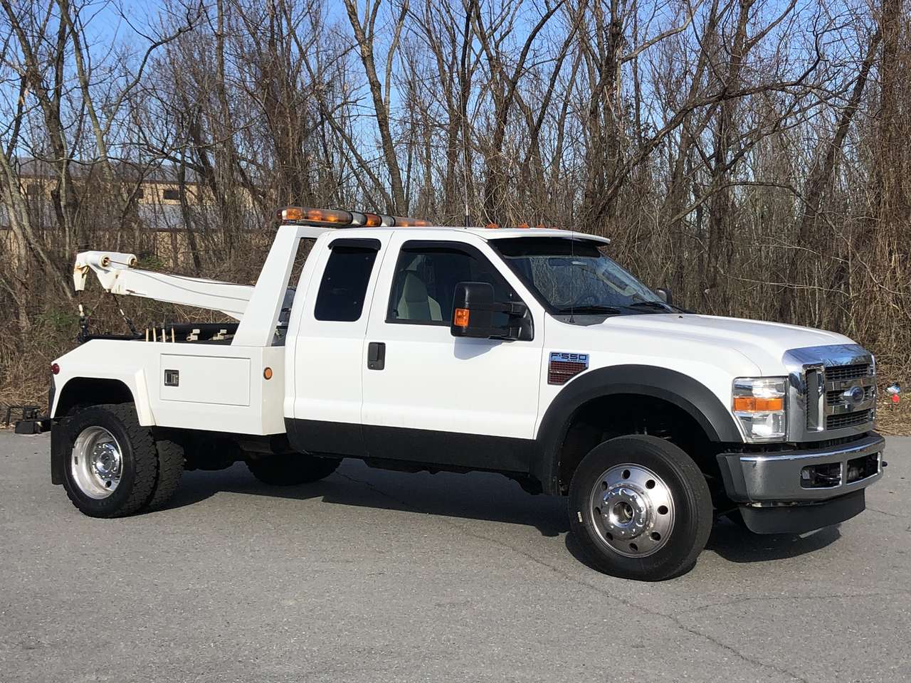 2008 FORD F550 WRECKER,TOW TRUCK, 25k ACTUAL MILES,4X4