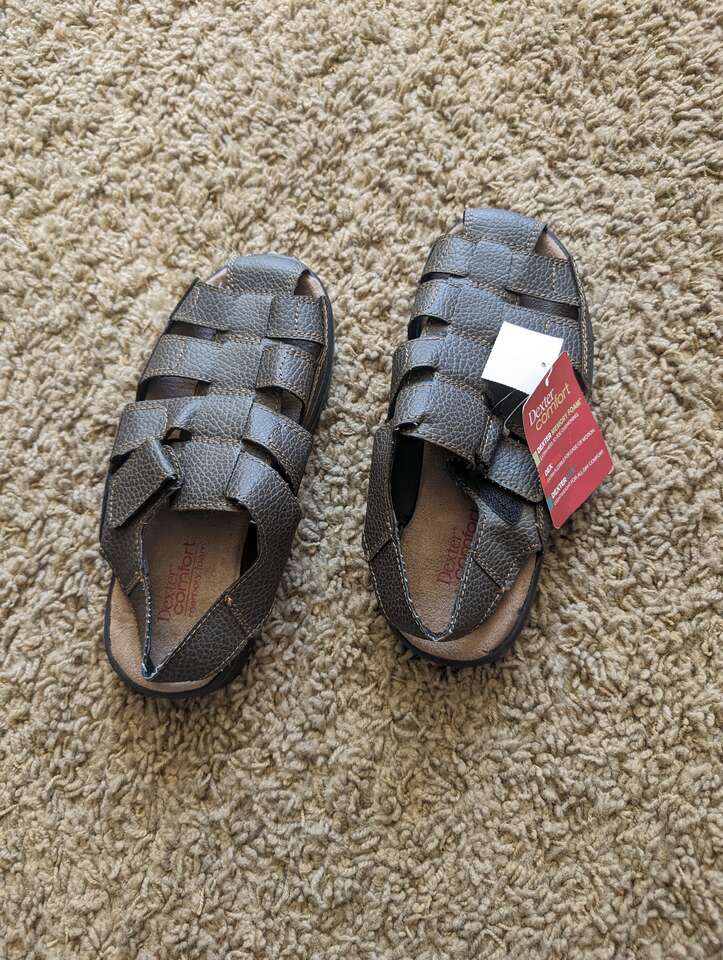 New Men's 6 1/2 Dexter Sandals
